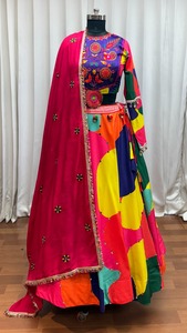 Musli especial Navratri con hilo múltiple y trabajo de espejo Lehenga Choli mujer fabricante de moda de Surat - Product Image 2