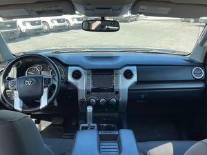 2017 TOYOTA TUNDRA SR5รถกระบะมือสอง, เกียร์ธรรมดาอัตโนมัติเครื่องหนังที่นั่งด้านหลังกล้องแร็คหลังคาอัลลอย R17ขนาดยาง - Product Image 4