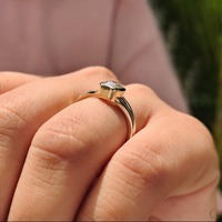 Anillo de Compromiso Clásico Premium con Moissanita de 1 Ct para Mujer, Plata 925, Chapado en Oro Amarillo de 10k/14k/18k, Corte Radiante, Sin Níquel