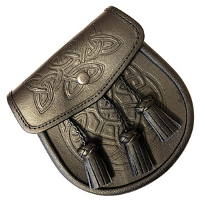 Estilo tradicional tartán Sporran tres borlas cuero genuino Kilt accesorio para músicos cuero genuino Sporran para la venta - Product Image 3