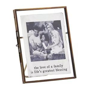 Cadre photo en métal Classique Élégant Décoratif Cadre photo de luxe Dernière arrivée Cadre photo en métal abordable - Product Image 1