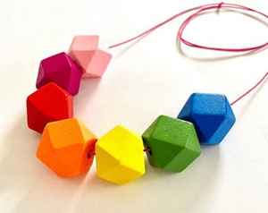 Collier classique de style nouveau fait à la main, mode moderne pour filles, 100% résine de bois naturelle, design fantaisie, bijoux chrétiens faits à la main - Product Image 5