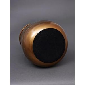 Jarrón de Metal Texturizado Premium para Decoración de Sala de Estar y Exhibición de Flores Elegante con Artesanía Contemporánea Hecha a Mano - Product Image 2