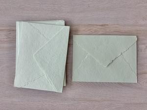 5x7 verde salvia 150gsm hecho a mano borde cubierto papel de trapo de algodón - Product Image 3