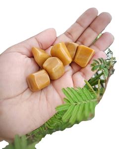 Vente en gros d'Aventurine jaune naturelle Pierre roulée de gravier en cristal de guérison de style Feng Shui Pierre précieuse pour l'artisanat en pierre semi-précieuse - Product Image 1