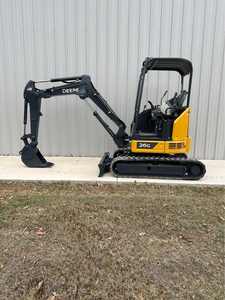 Mini-excavatrice John Deere 26G neuve, équipement puissant sur chenilles pour travaux agricoles, aménagement paysager, creusement de fossés et travaux de construction. - Product Image 6