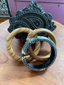 CREATE Bracelet et bracelet en bois de conception unique Bracelets en bois de taille personnalisée Bracelet fait à la main en bois avec fleur - Product Image 5