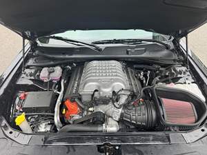 Dodge Challenger SRT Hellcat Widebody Jailbreak 2023, coupé essence à transmission manuelle, moteur V8 suralimenté de 6,2 L - Product Image 5