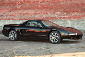 Acura NSX T de 1996 en venta / Disponible para la venta con bajo kilometraje / Motor de gasolina, coche usado en buen estado y sin accidentes - Product Image 4