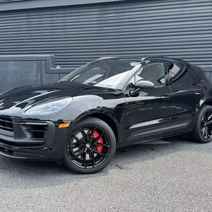 Porsche Macan GTS 4 portes SUV 2024, certifiée, légèrement utilisée - Product Image 1