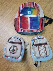 Mochila de cáñamo Unisex fabricada en Nepal, forro de algodón orgánico, mango desmontable, cierre de cuerda, patrón de carácter, estilo tibetano - Product Image 3