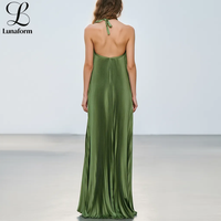 Robe longue plissée écologique pour femme, col halter croisé, ourlet asymétrique fluide, en satin uni, pour l'été, la plage, les fêtes, style bohème