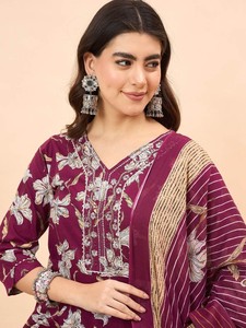 Mujeres étnicas Floral Impreso Cuello en V Algodón Puro Anarkali Kurta Con Pantalones & Dupatta indio pakistaní salwaar kameez traje - Product Image 2