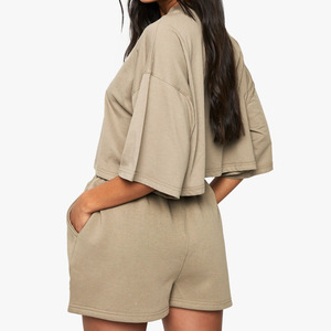 ชุดกางเกงขาสั้น2ชิ้นสำหรับผู้หญิงชุดกางเกงขาสั้นสำหรับผู้หญิงชุดสั้น2ชิ้นเสื้อครอปสำหรับใส่ในฤดูร้อนและจับคู่สีพื้นโลโก้ได้ตามต้องการ - Product Image 2