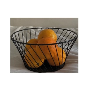 Cesta de fruta de alambre de metal de forma redonda, centro de mesa de diseño de lujo, cesta de fruta decorativa para accesorios para el hogar al mejor precio - Product Image 1