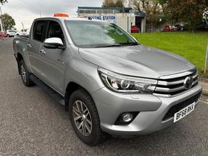 Sử dụng TOYOTA HILUX 2.4 D-4D bất khả chiến bại tự động 4WD Euro 6 (S/S) 4DR (TSS) ghế da phải tự động hộp số - Product Image 5