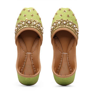 New Arrival High Quality Ladies Khussa Party Wear Fancy Indoor Pakistani Punjabi Jutti Khussa For Online Sale - Product Image 1