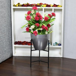 Jardinières en métal pour le jardin Articles de décoration disponibles à prix de gros auprès du fabricant indien jardinières en métal - Product Image 3