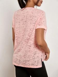 Camiseta de Cuello Redondo para Mujer, Fabricada por OEM, Alta Calidad, 100% Algodón, Color Sólido, Personalizable con Logotipo, Básica e Informal - Product Image 2