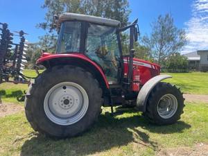MASSEY FERGUSON MF7720 Tractor de ruedas 4WD 70HP Potencia nominal para motor Alta 1 año de garantía Bomba de nueva condición incluida Venta - Product Image 4