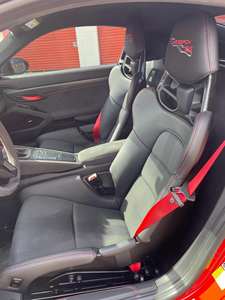 2023 718 Cay Man GT4 RS AWD Coupé à faible kilométrage Turbo R18 Boîte de vitesses automatique Conduite à gauche État neuf (ou essence) - Product Image 6