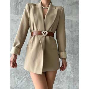 เข็มขัดแต่งงานสำหรับผู้หญิงพร้อมหัวเข็มขัดรูปหัวใจประดับมุกสุดหรู - Product Image 1