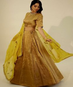 Lehenga Choli tendance de Bollywood, pièce de créateur pour la vente en gros, collection indienne, tenue de soirée, saison des mariages, Lahenga Choti - Product Image 1