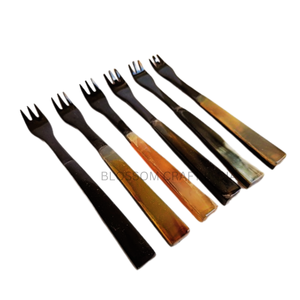 Ensemble de couverts fourchette et cuillère en corne de buffle, faits main, polis, écologiques, pour une cuisine gourmande et une décoration élégante - Product Image 4