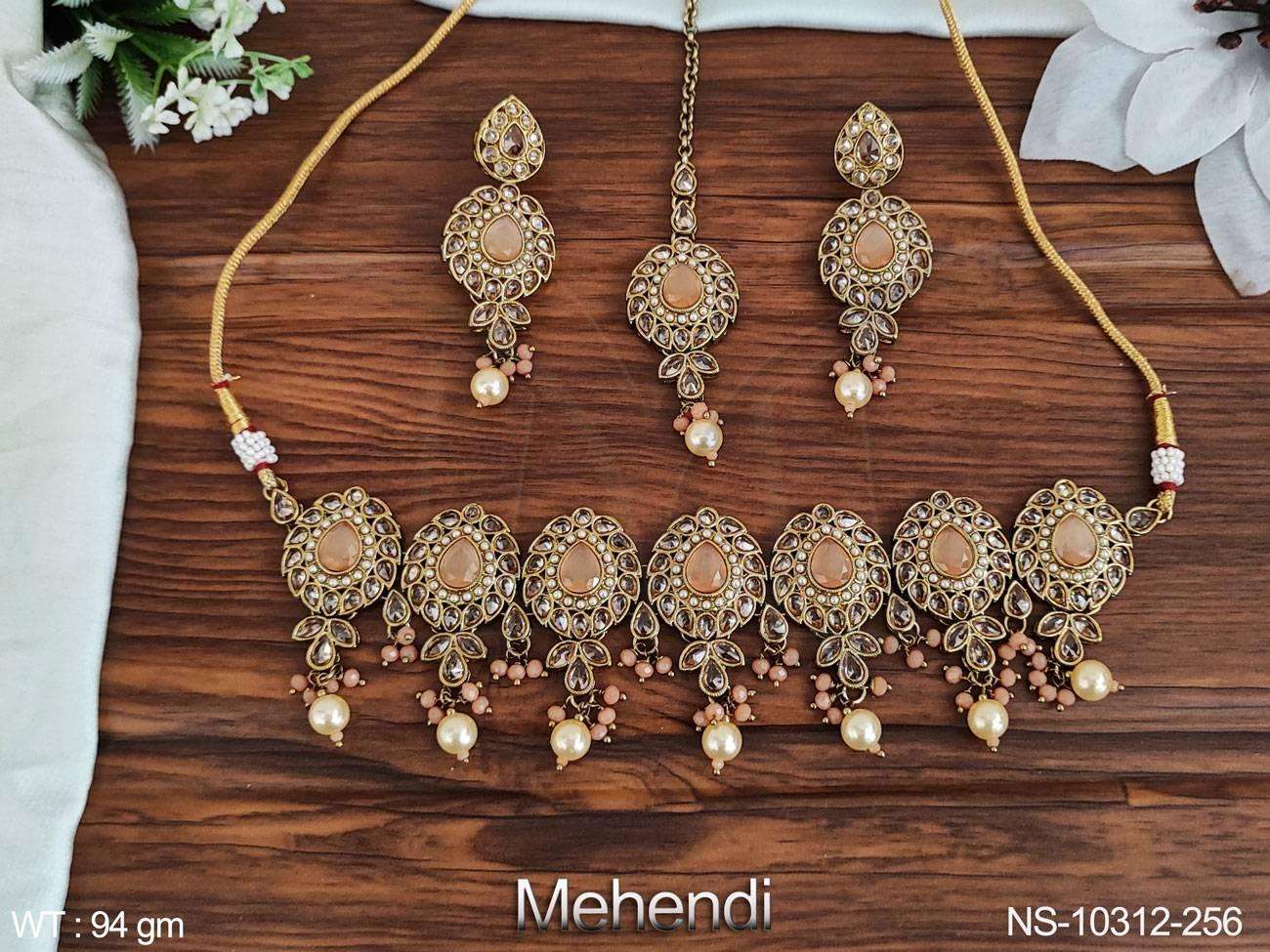 พีชสีพีช