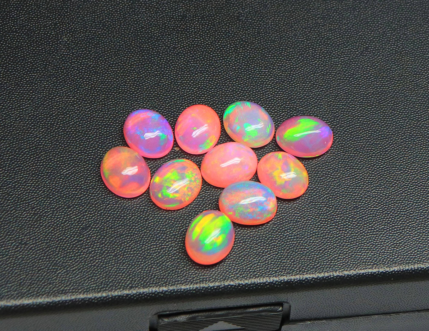 เหมือนกับภาพ