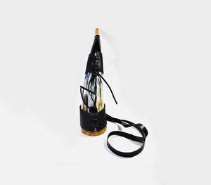 Vasos ecológicos de latón y cuero con incrustaciones de metal Diseño duradero en forma de cuerno - Product Image 3