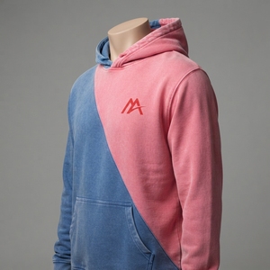 เสื้อฮู้ดผู้ชาย MATTIERA สีชมพู-น้ำเงิน ทูโทน พิมพ์โลโก้สีแดง ผ้าฟลีซ สไตล์สตรีทแวร์ลำลอง เสื้อฮู้ดแบบมีฮู้ด สั่งทำขายส่ง OEM - Product Image 2