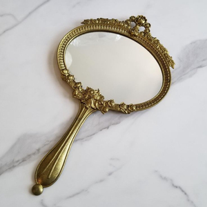 Design merveilleux miroir à main décoratif pour la maison miroir à main en métal de qualité supérieure en laiton choix parfait pour le maquillage quotidien - Product Image 5