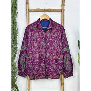 Boléro réversible en mélange de laine de yak fait main, motif floral Paisley, veste matelassée à capuche, manteau d'hiver style bohème chic, taille XL pour l'automne et l'hiver - Product Image 5