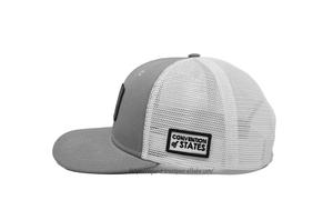 Gorra deportiva de 6 paneles hecha en Vietnam con logotipo de parche de cuero, gorra de camionero de malla blanca cómoda estructurada, hecha en Vietnam - Product Image 3