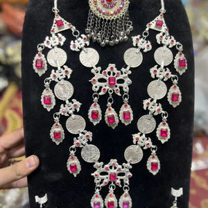 Ensemble de bijoux pour femmes afghanes en acier inoxydable moderne, inspiré de l'ethnique, charme pour les célébrations, les mariages, les fêtes, les rassemblements culturels - Product Image 1