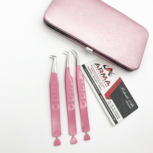 Pinzas de pestañas de volumen de 90 grados con revestimiento rosa, pinzas de extensión de pestañas planas con logotipo personalizado, punta suave con estampado de corazón sostenible CNC - Product Image 5