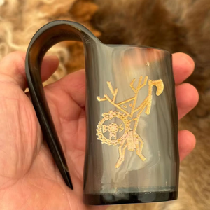 Taza de cuerno natural vikingo con bolsa de cuero, mango con cuernos tallados, sostiene de forma segura el té caliente y frío de Crescent Crafts - Product Image 6