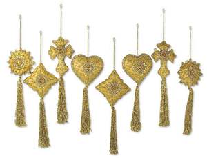 Adornos de corazón de terciopelo rojo hechos a mano con logotipo personalizado bordado decoración colgante de Navidad cuentas regalos de árbol exclusivos en 2025 - Product Image 4