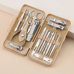 Ensemble d'instruments de greffe de cheveux Endo Tech en acier inoxydable, coupe-ongles et ciseaux avec étui en cuir, certifié MOL - Product Image 3