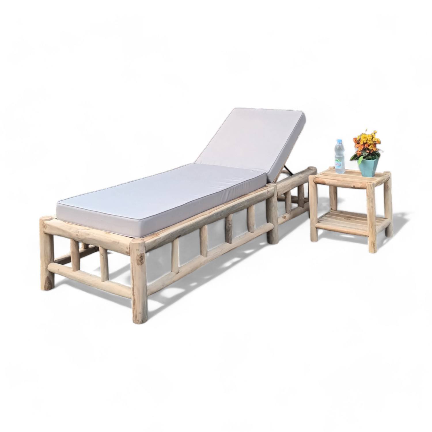 สีไม้สักธรรมชาติ