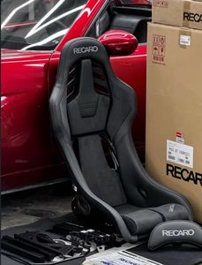 Kit de Sellerie pour Sièges Baquets en Fibre de Carbone Recaro Sportster CS 2 Pièces Commandez Maintenant ! Accessoire Intérieur Premium Noir - Product Image 4