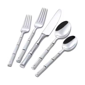 Ensemble de couverts en acier inoxydable écologique haut de gamme avec étui pliable, fourchette, couteau, cuillère et ouvre-bouteille pour hôtel, maison, fête - Product Image 5