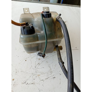 ถังเก็บน้ำหล่อเย็น IVECO Daily รุ่นที่ 2 93941937 ดีเซล 2800 (89>00) - Product Image 3