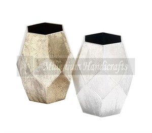 Vase hexagonal en fer de conception côtière de l'artisanat du millénaire fait à la main pièce décorative de base antidérapante résistante à la rouille écologique - Product Image 1