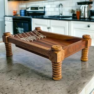 ถาดไม้คัทยาแบบพรีเมียม ถาดเสิร์ฟขนาดเล็กสำหรับชา ผลไม้อบแห้ง - งานฝีมือ ผลิตจากวัสดุธรรมชาติ เป็นมิตรกับสิ่งแวดล้อม เหมาะสำหรับงานแต่งงาน งานดีวาลี และตกแต่งบ้าน - Product Image 2