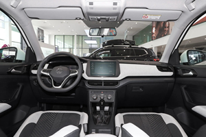 SUV compact 2025, design moderne, véhicule économique en carburant, 5 places, moteur turbo, pneus R17, conduite à gauche, modèle très vendu, Allemagne - Product Image 3