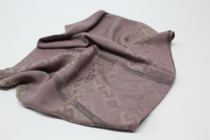 Pañuelo para la Cabeza Wafa, Jacquard Liso Teñido, Mezcla de Poliéster y Viscosa, Acabado Mate, 70x190, Ligero, Transpirable y Duradero para Mujer - Product Image 5