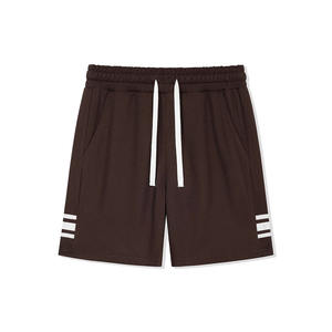 Pantalones cortos deportivos Cool Motion para hombre TST 4198 con detalles de rayas llamativas - Product Image 3