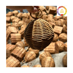 Conjunto de adornos navideños de mimbre estilo bohemio hecho a mano, adornos colgantes de árbol navideño de mimbre rústico para el hogar y la fiesta - Product Image 1